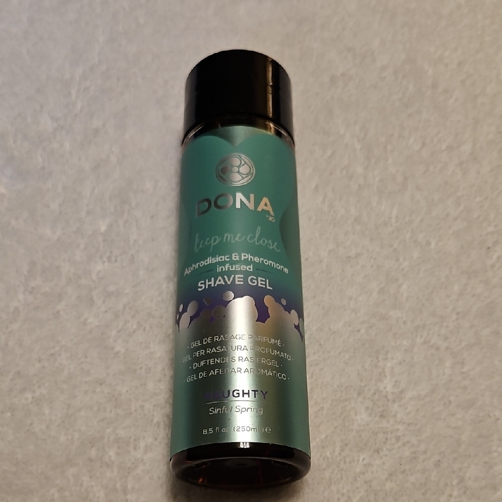 Dona Keep Me Close Shave Gel - Sinful Spring Green